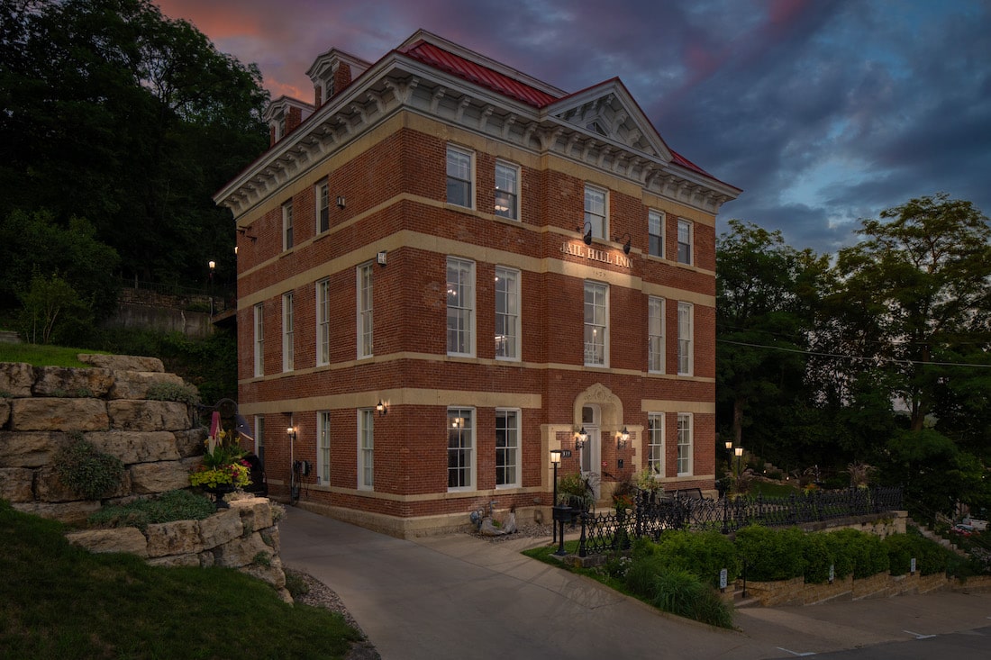 Bed and Breakfast in Galena, Jail Hill Inn 1 BEST RATED