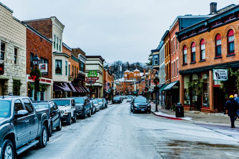 8 BEST Things to do in Galena Illinois in Winter 2022