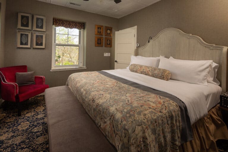 1 Best Place to Stay in Galena, IL Near Downtown!