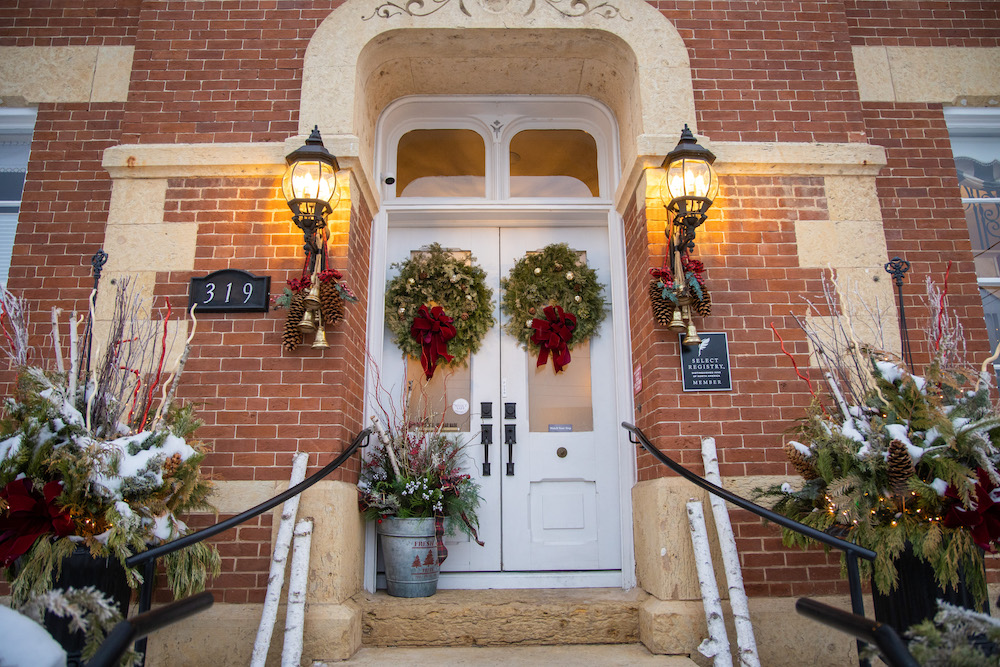 Christmas in Galena, IL Best Romantic getaway in Galena IL