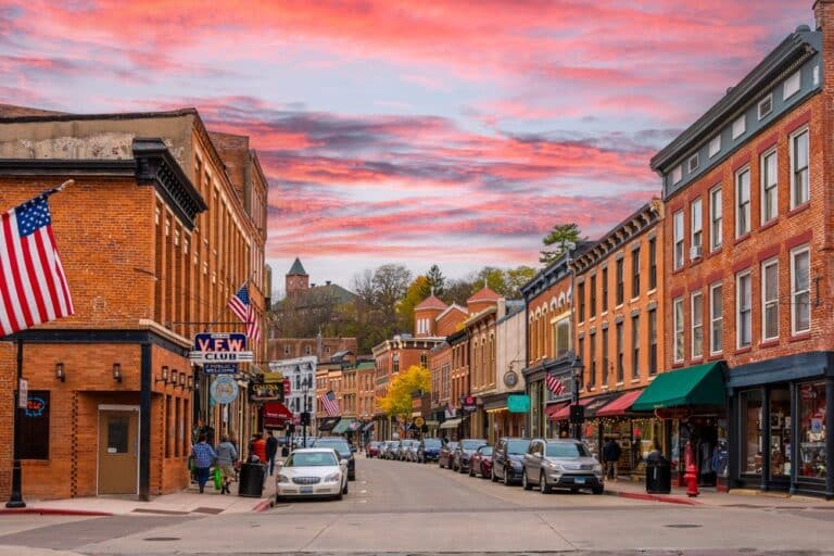 Beautiful sunset on the streets while enjoying Galena, Illinois Things to do