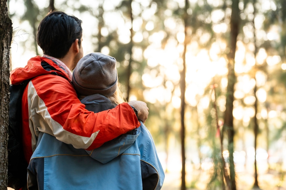 couple hiking and enjoy their couples getaway in Illinois at our Galena Bed and Breakfast