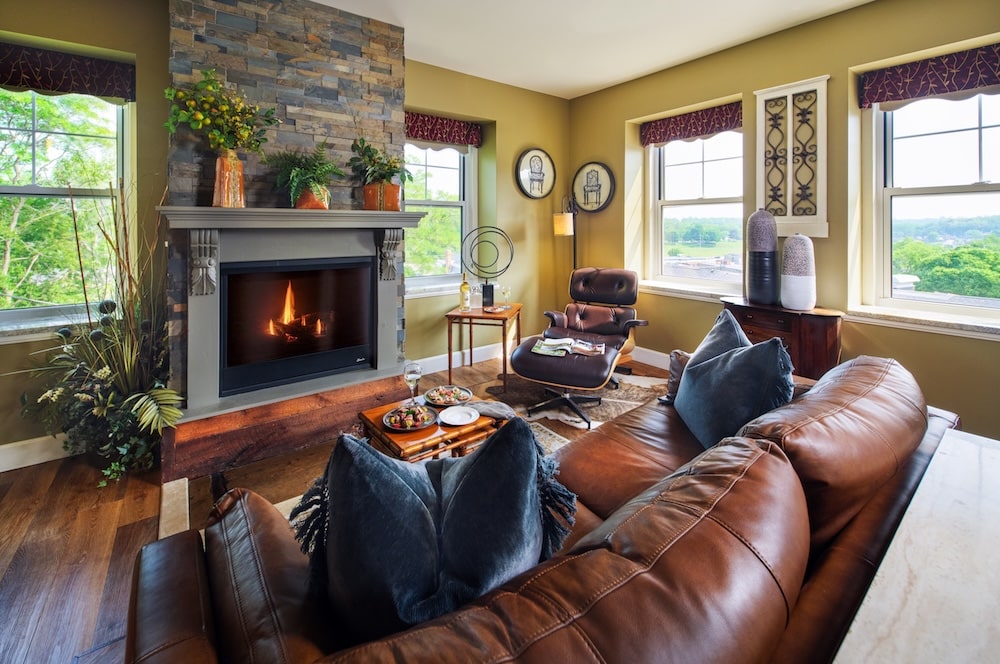 Plan the Ultimate Valentine's Day Getaway in Galena 1